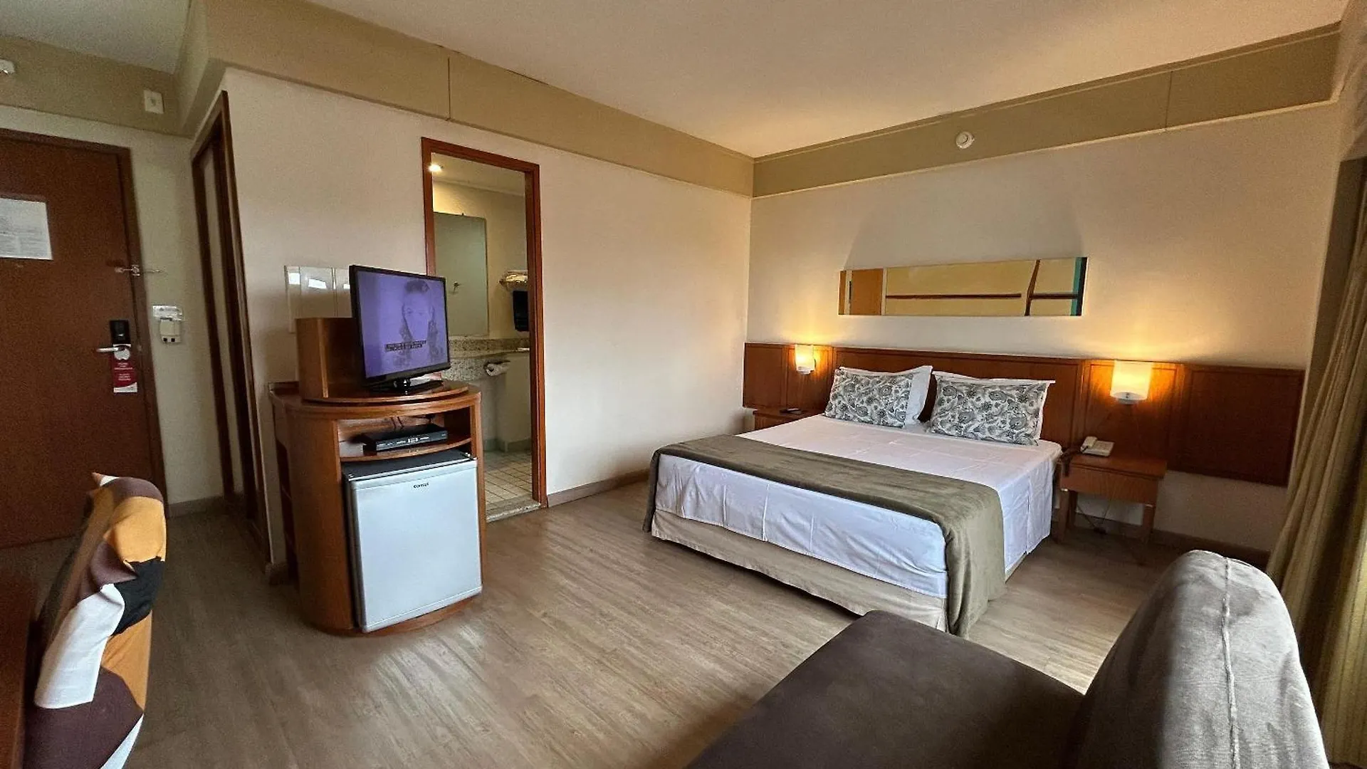 Apartment Ibirapuera Borges Lagoa C/ Garagem Uh1009 Sao Paulo